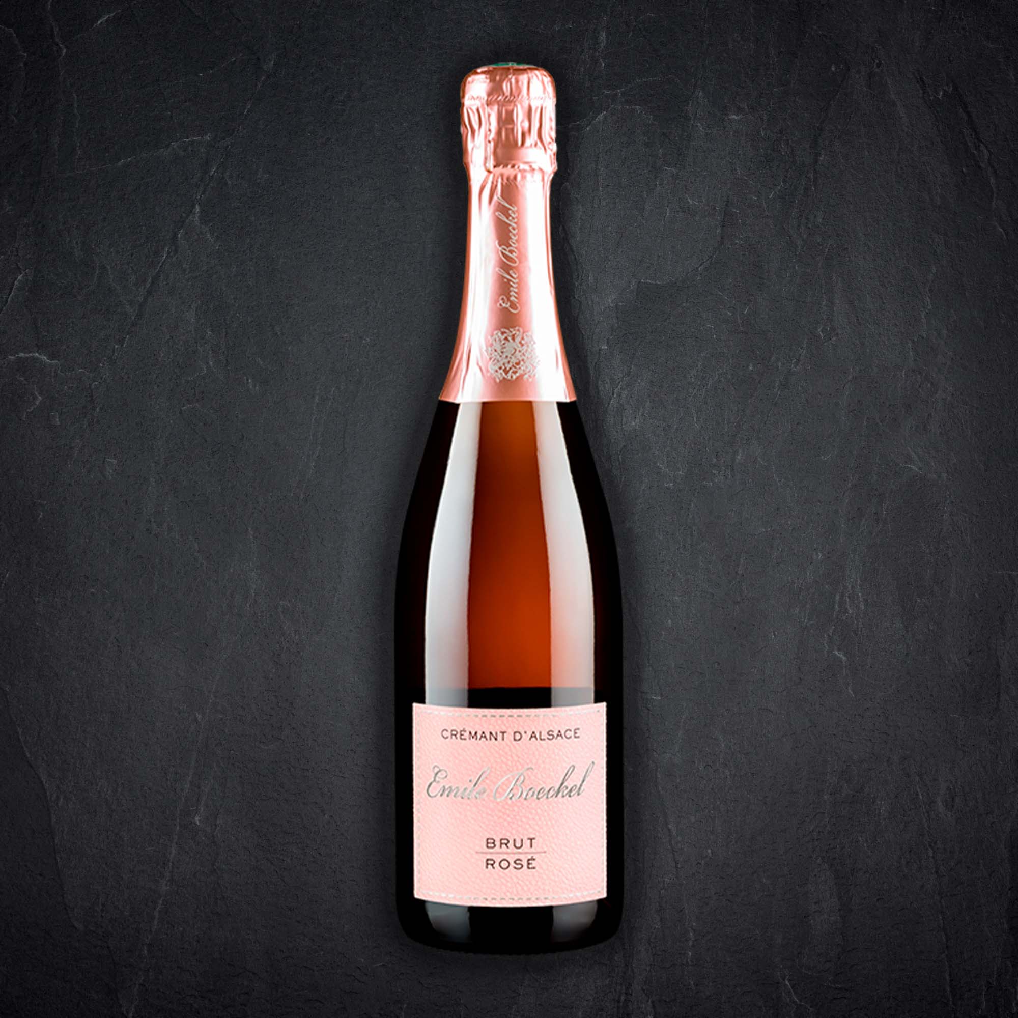 Flasche mit Alkoholischem Getränk Produktbild: Flasche mit Alkoholischem Getränk